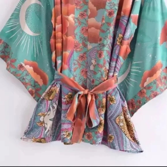 Green Cosmic Galaxy Moon Boho Short Kimono Coverup Robe - Picture 5 of 11